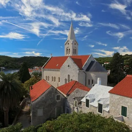 Stela Gostinjska kuća Sumartin