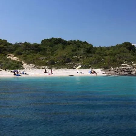 Stela Gostinjska kuća *