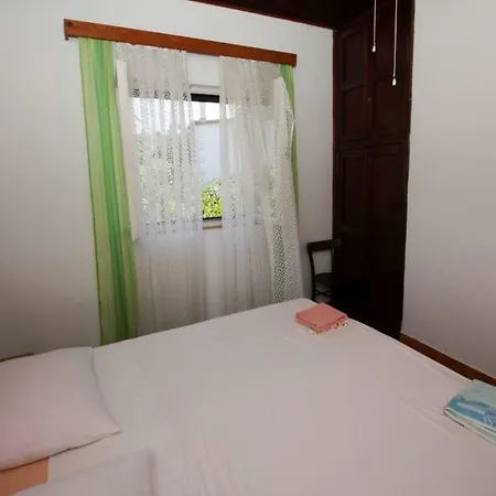 Gostinjska kuća Stela